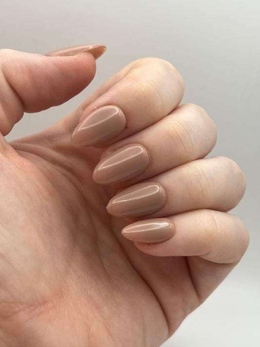 “Latte Love” – Beige Press-On Nails